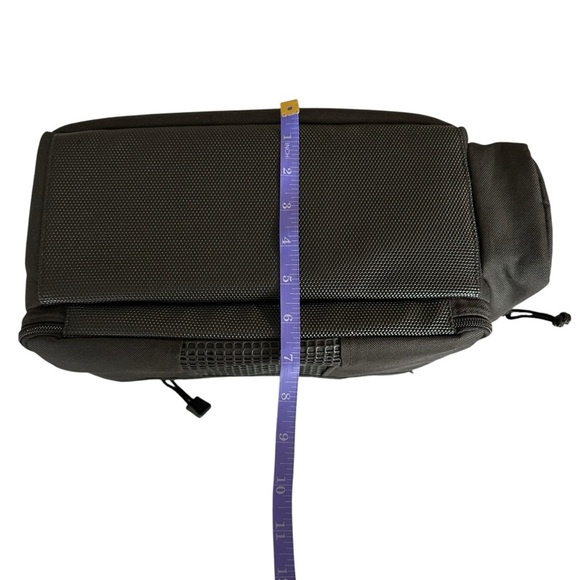 Black Camera Duffel Bag with Durable Material and Smooth Texture - Picture 8 of 9